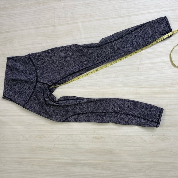 Lululemon High Times Black white leggings size 2 - Picture 9 of 11